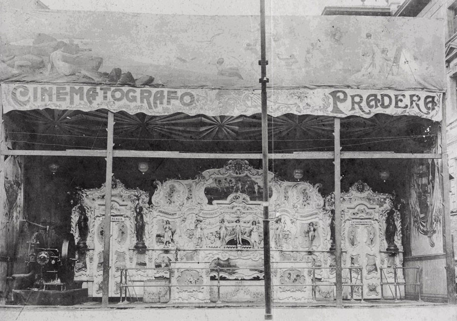 Foto antigua de la fachada