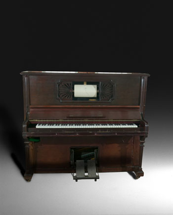 PIANOLA