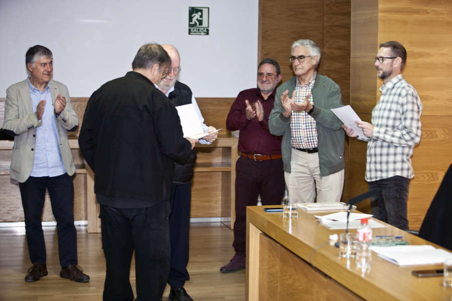 Luis Delgado recoge su premio