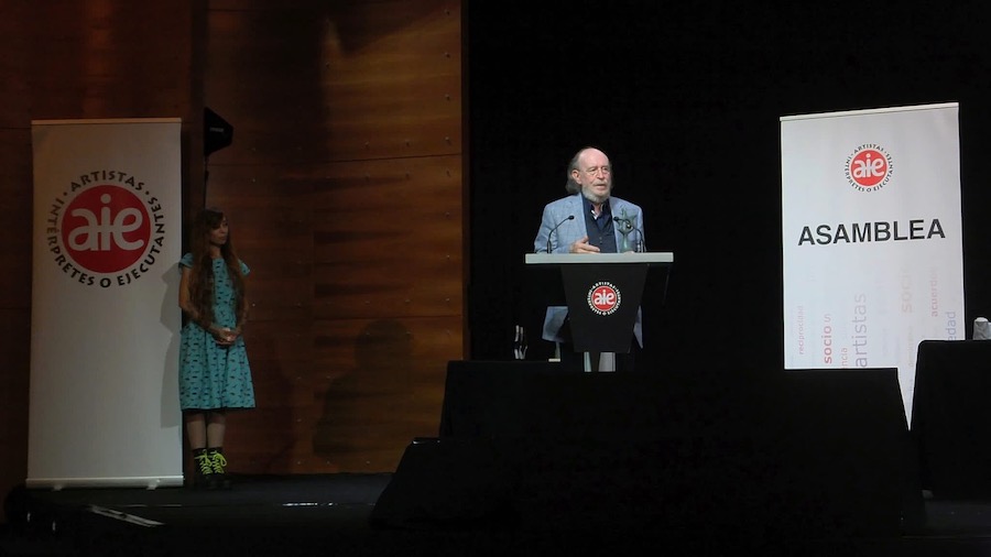 Joaquín Díaz durante la entrega del galardón