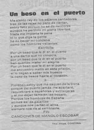 UN BESO EN EL PUERTO